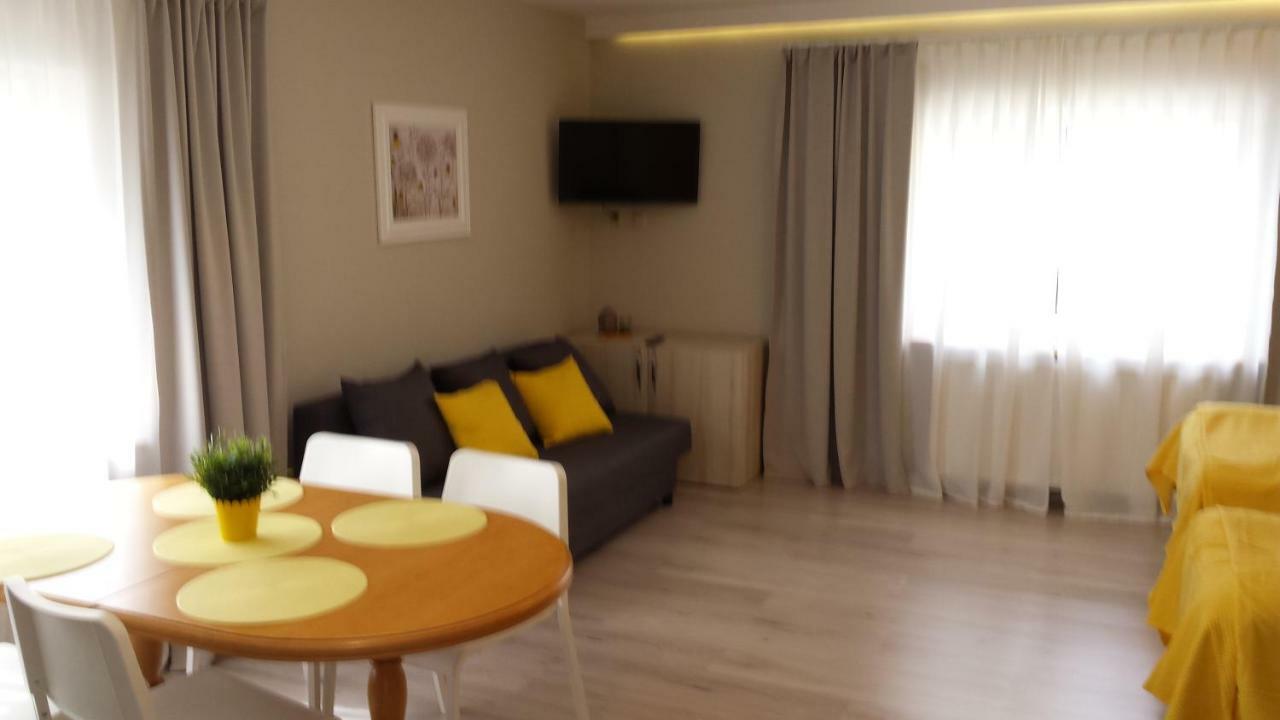 Apartamenty Jester วรอตซวาฟ ภายนอก รูปภาพ